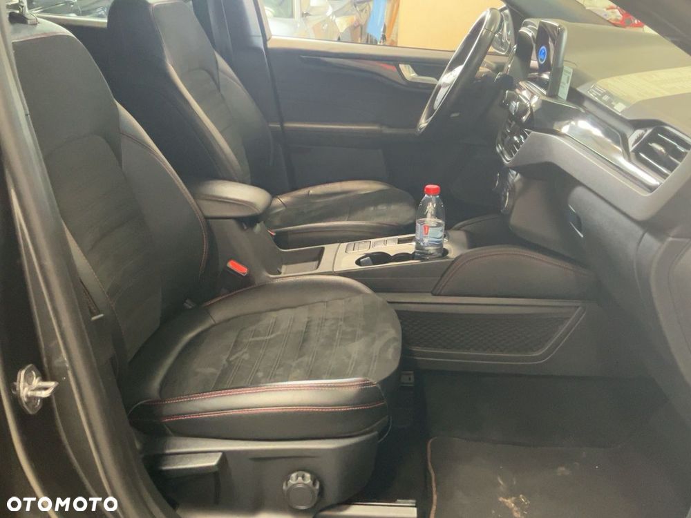 Ford Kuga 2.0 EcoBlue AWD ST-Line X - 11