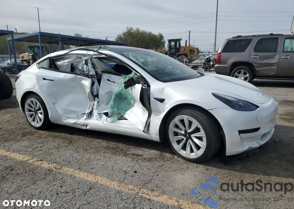 Tesla Model 3 Langstreckenbatterie Allradantrieb Dual Motor - 4