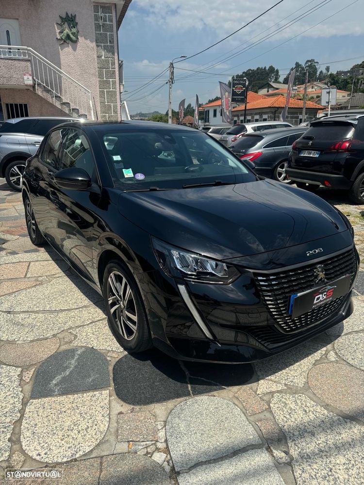 Peugeot 208 PureTech 100 Allure — fotografia 3