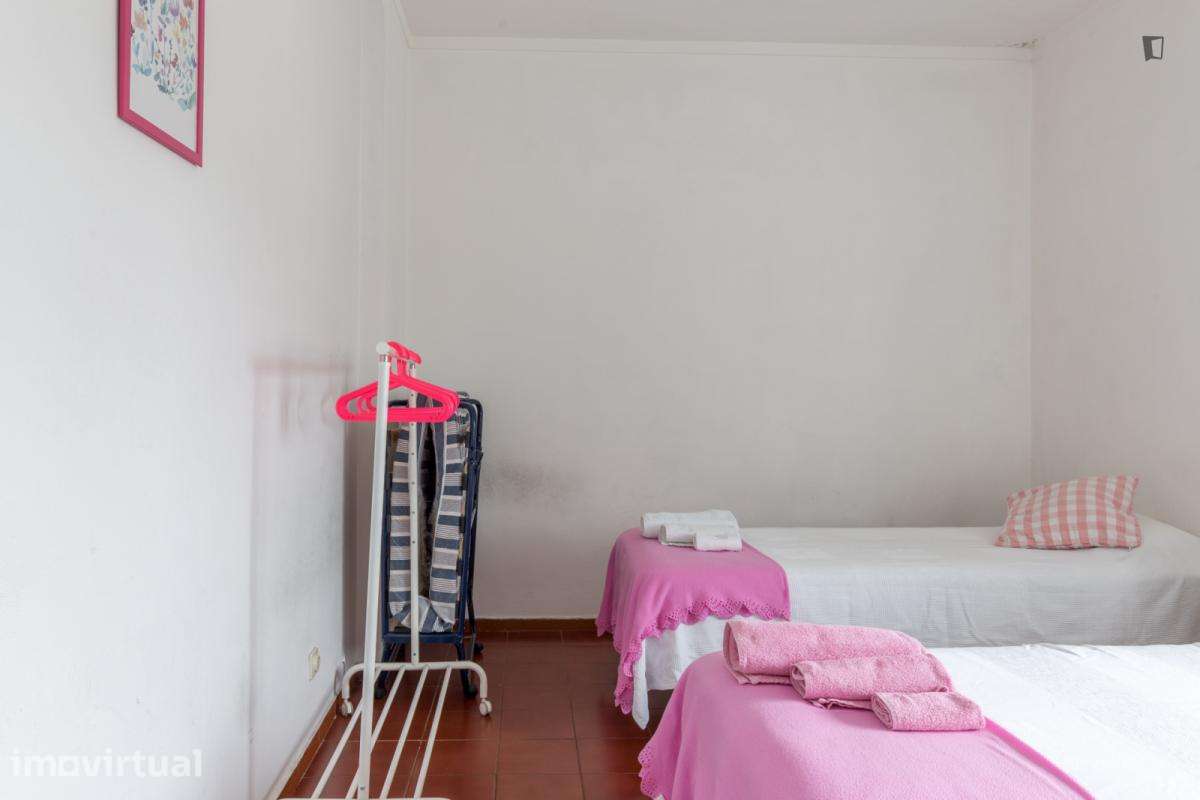 Quarto - localizado em Massarelos Porto - Grande imagem: 4/19