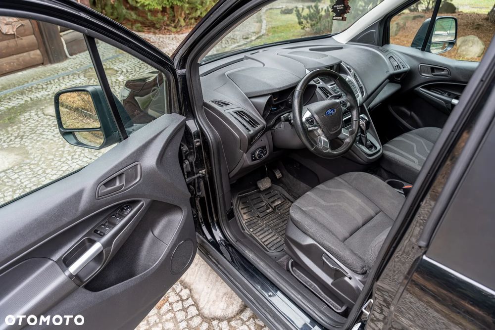 Ford Tourneo Connect Grand - 22
