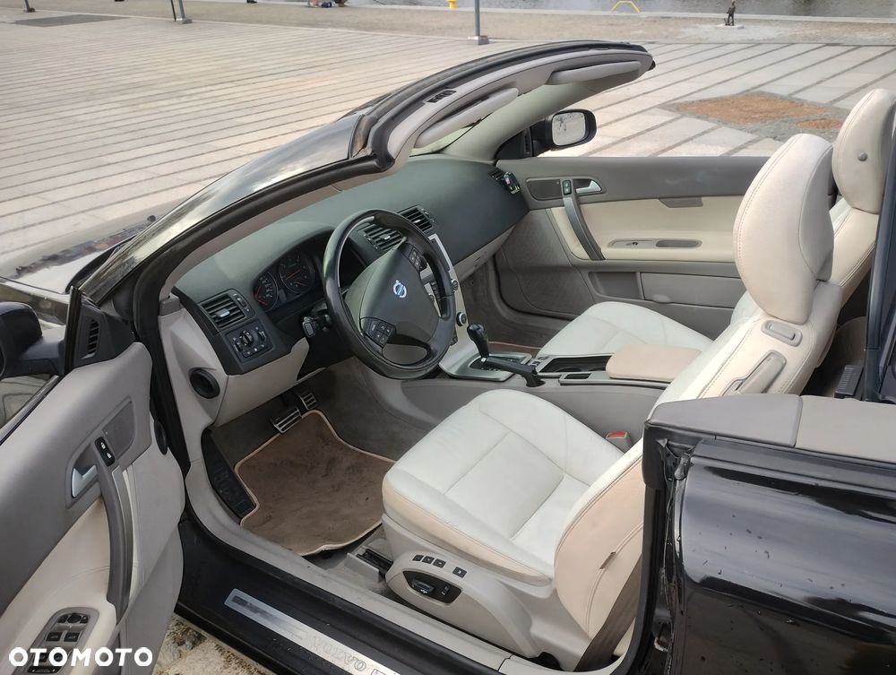 Volvo C70 2.4D5 Summum - 1