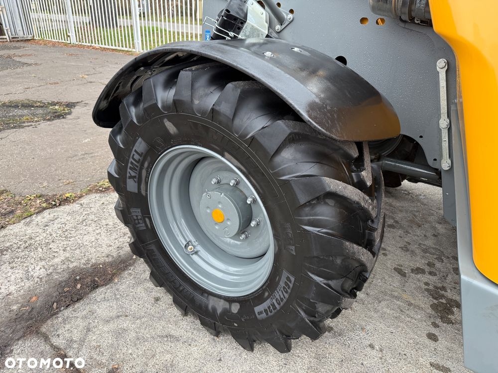 Liebherr Ładowarka Teleskopowa T36-7s - 15