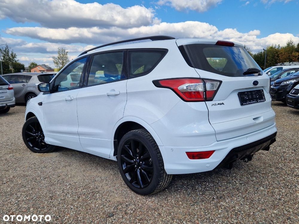 Ford Kuga 1.5 EcoBoost 2x4 ST-Line - 3