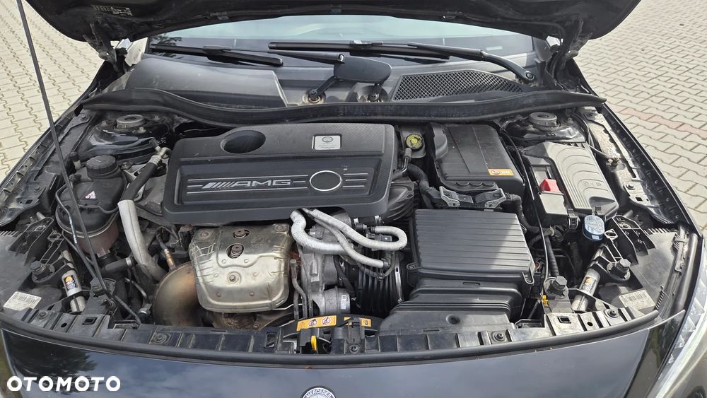 Mercedes-Benz GLA 45 AMG 4-Matic - 36
