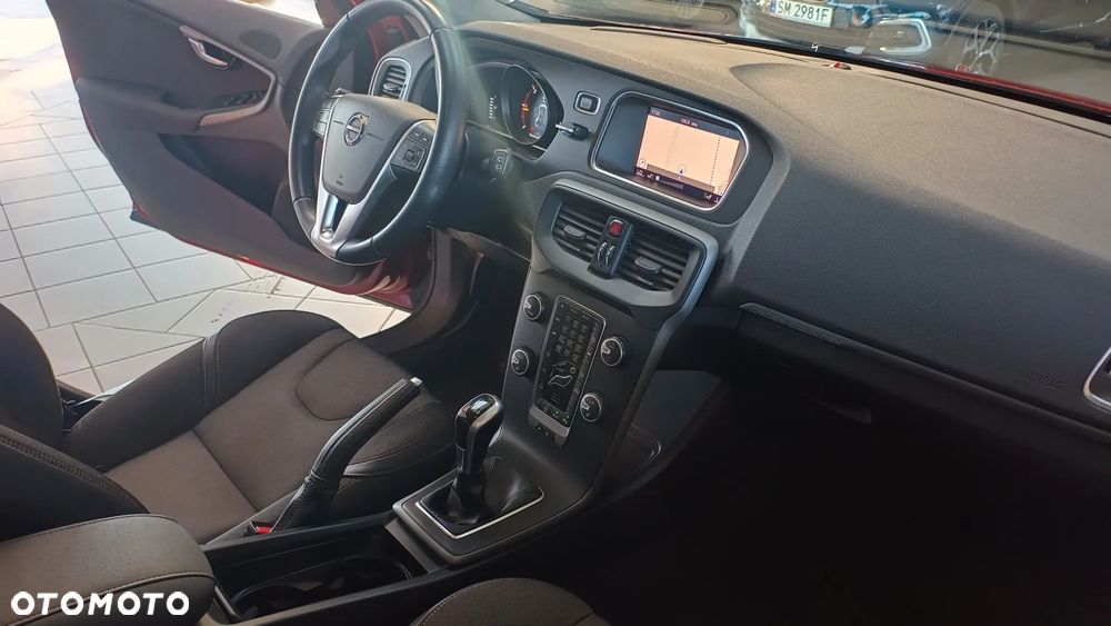 Volvo V40 Cross Country D3 Drive-E SCR Dynamic Edition - 14