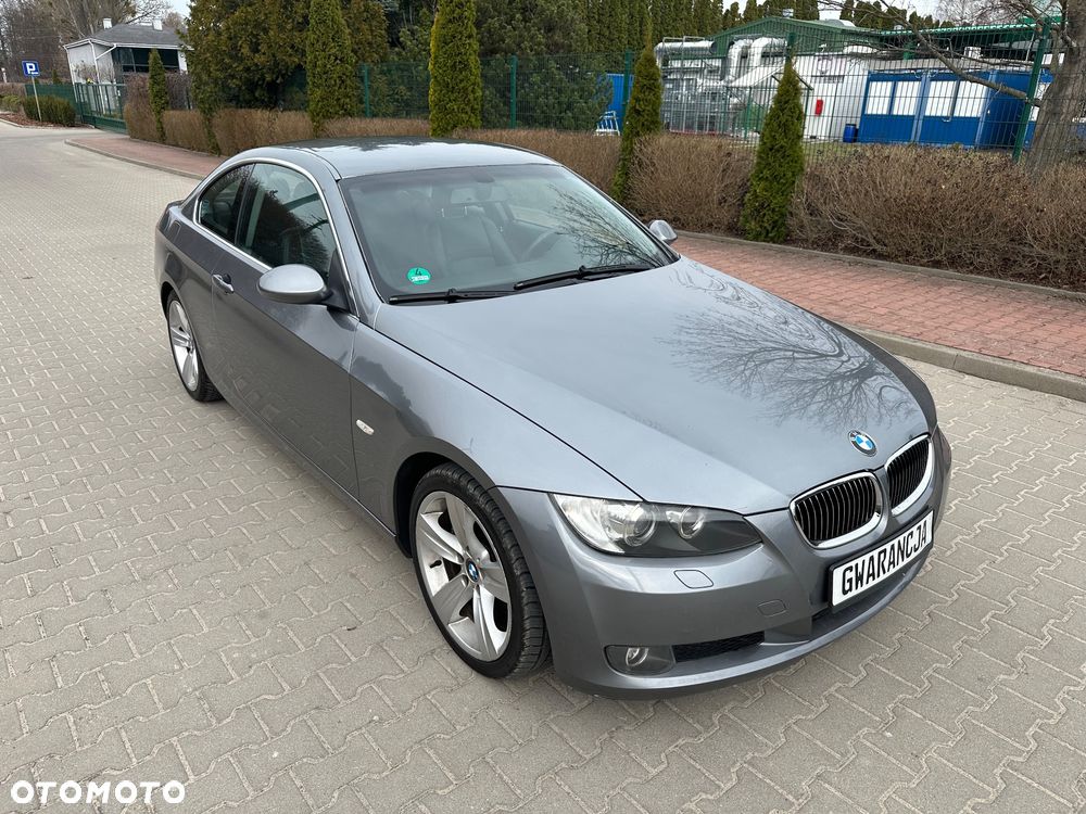 BMW Seria 3 325i - 5