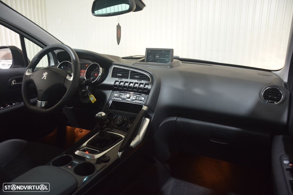 Peugeot 3008 1.6 HDi Allure - 14