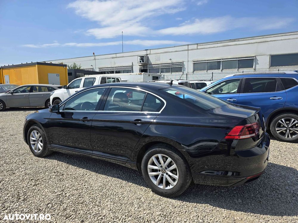 Volkswagen Passat - 6