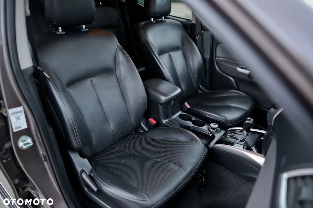 Mitsubishi L200 - 30