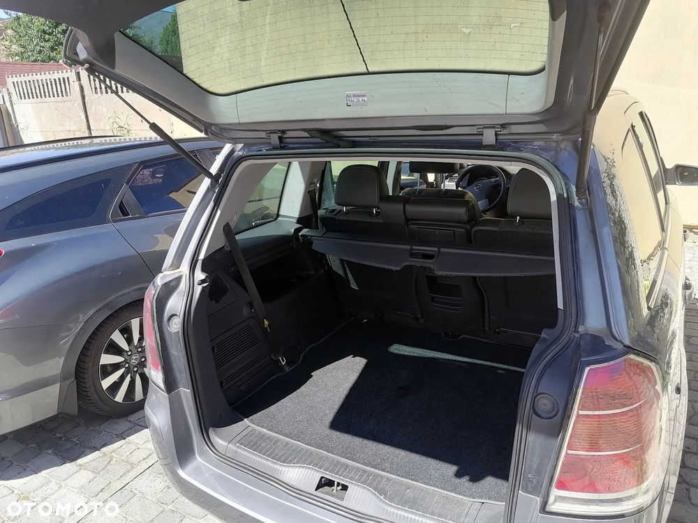 Opel Zafira - 12