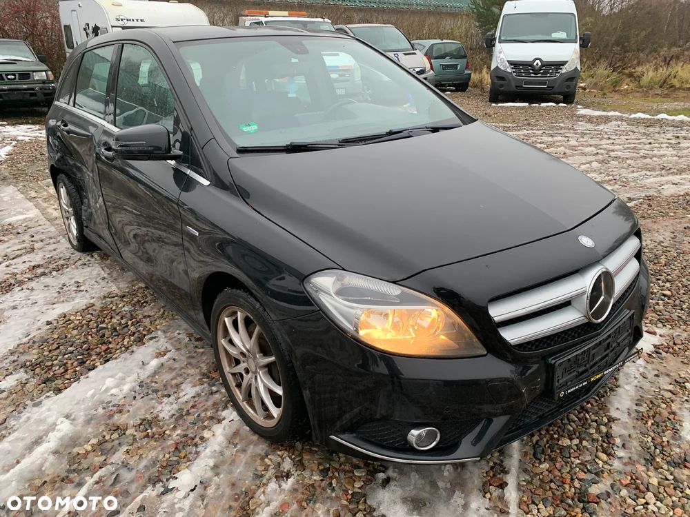 Mercedes-Benz Klasa B 180 UrbanStyle Edition - 2