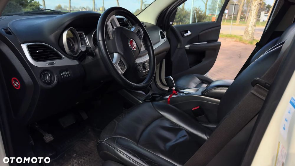 Fiat Freemont 2.0 Multijet Black Code AWD - 11