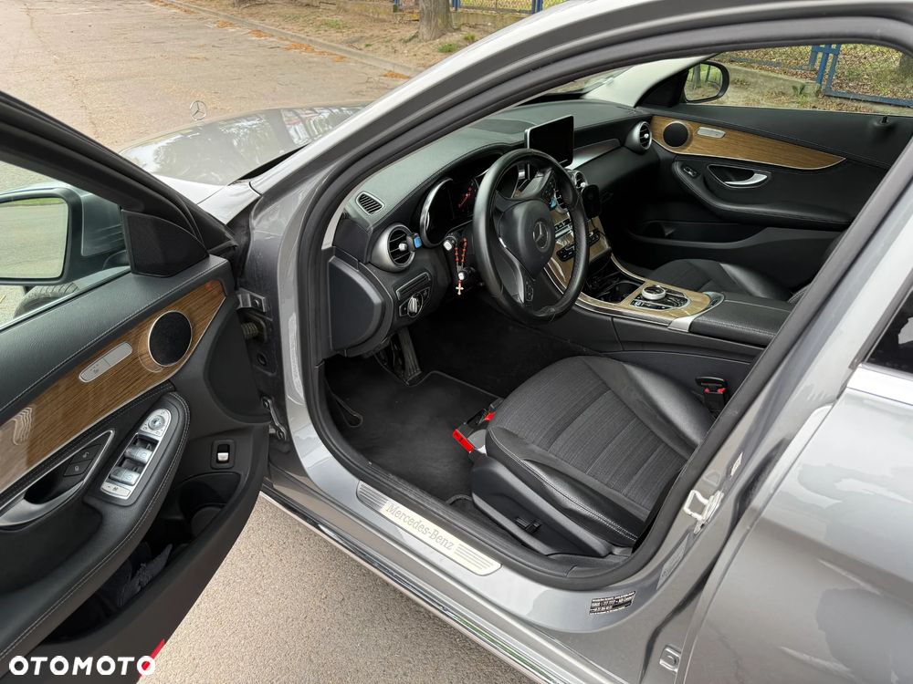Mercedes-Benz Klasa C 200 4-Matic 7G-TRONIC - 8