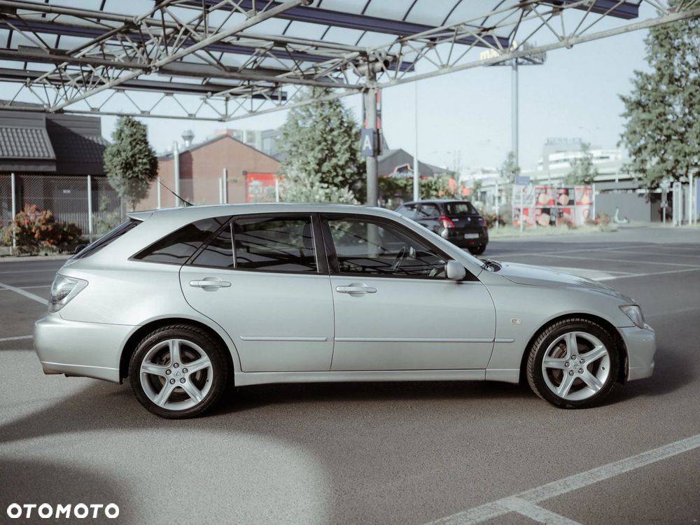 Lexus IS 200 SC Prestige - 6
