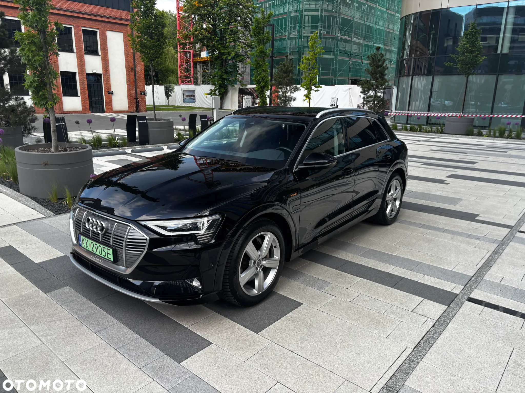 Audi e-tron 50 quattro - 12