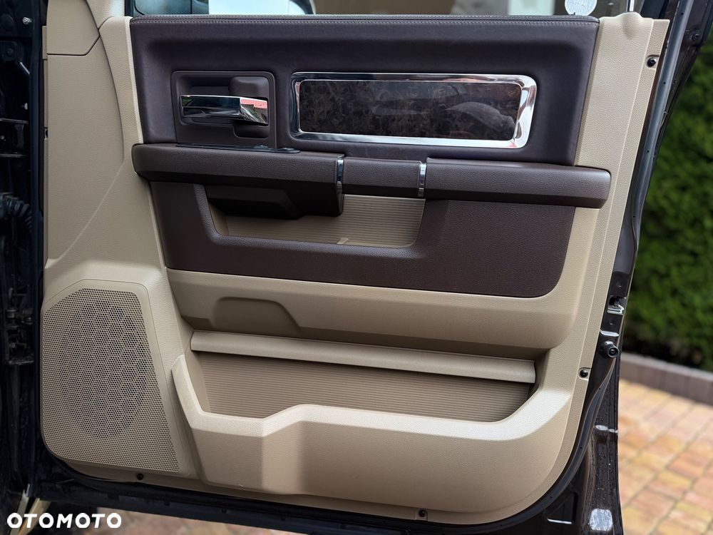 Dodge RAM 5.7 4x4 - 23