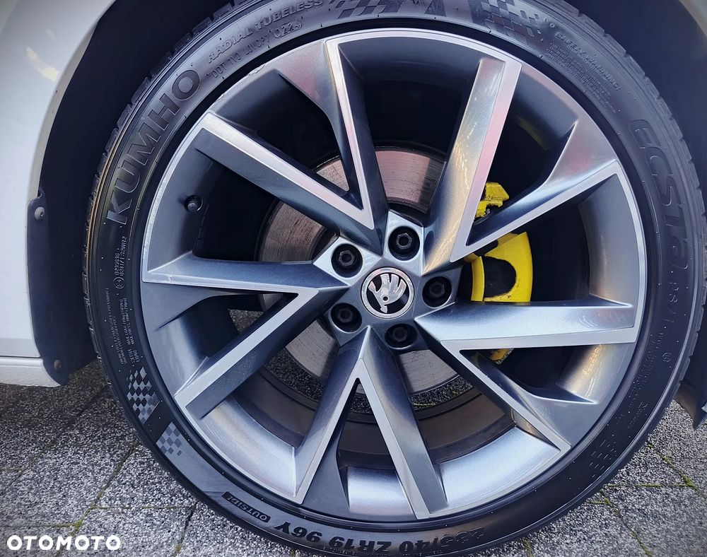 Skoda Superb 2.0 TDI DSG Sportline - 8
