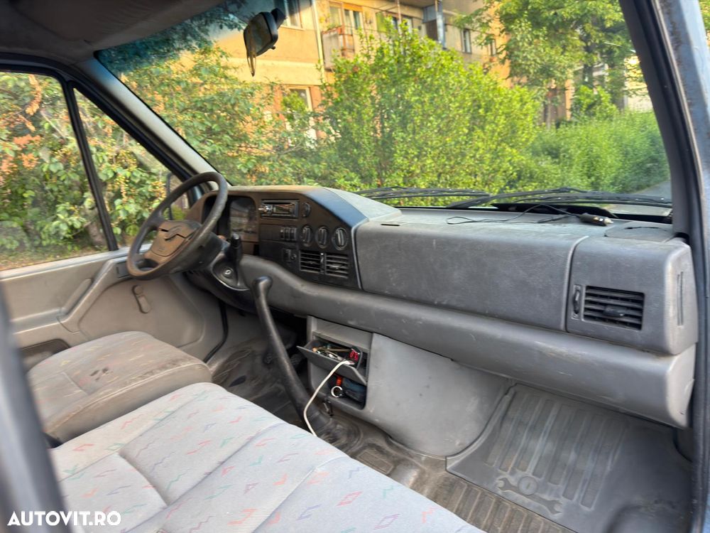 Volkswagen 2DX0AE/ LT35 - 10