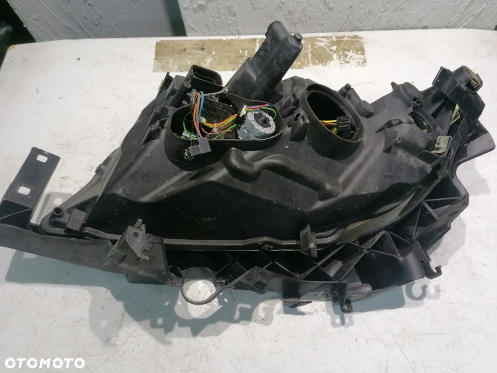 BMW E90 E91 06r LAMPA PRAWY PRZÓD PRZEDNIA 6942748 EUROPA - 4