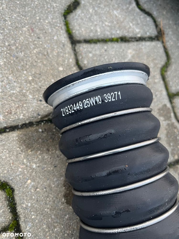 Guma chłodnicy Volvo FH5 Aero łącznik jak NOWA - 2