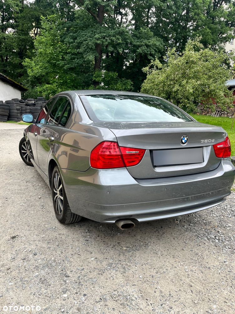 BMW Seria 3 318d DPF Edition Lifestyle - 5