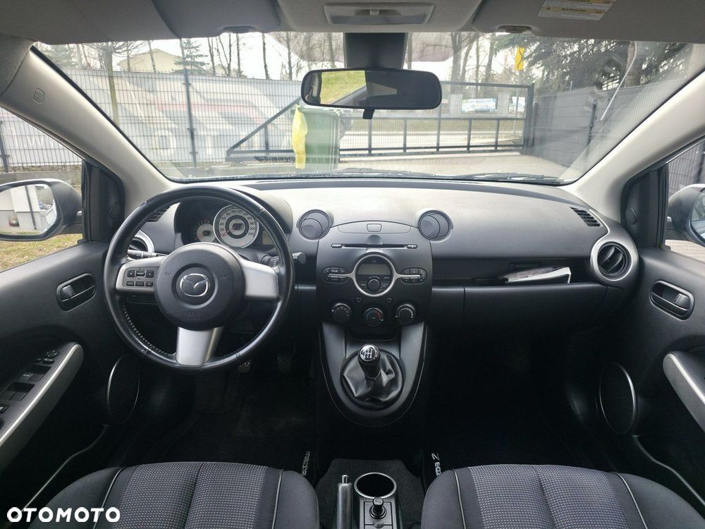 Mazda 2 - 11