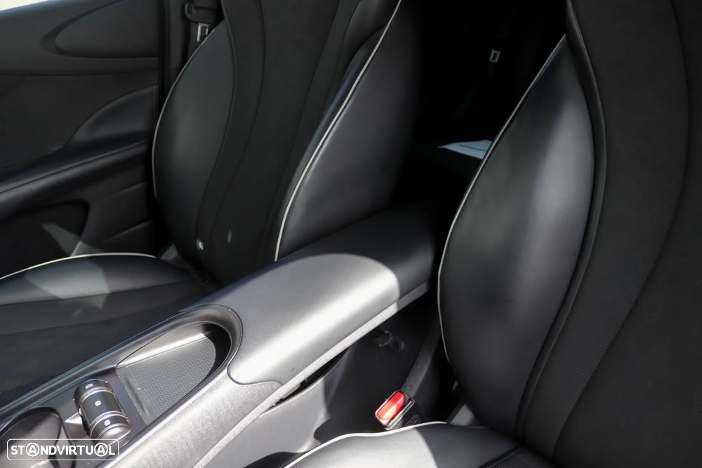 BYD Dolphin 60.4 kWh Comfort - 23