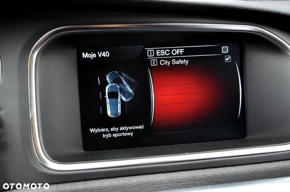 Volvo V40 D2 Momentum - 28