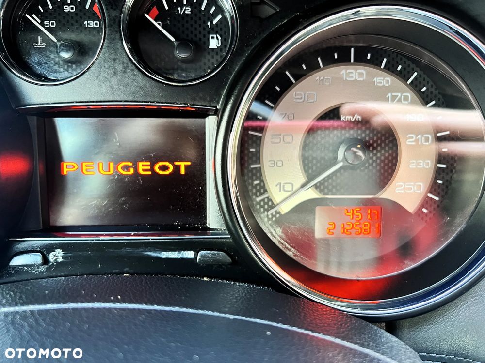 Peugeot RCZ 2.0 HDi FAP 160 - 29