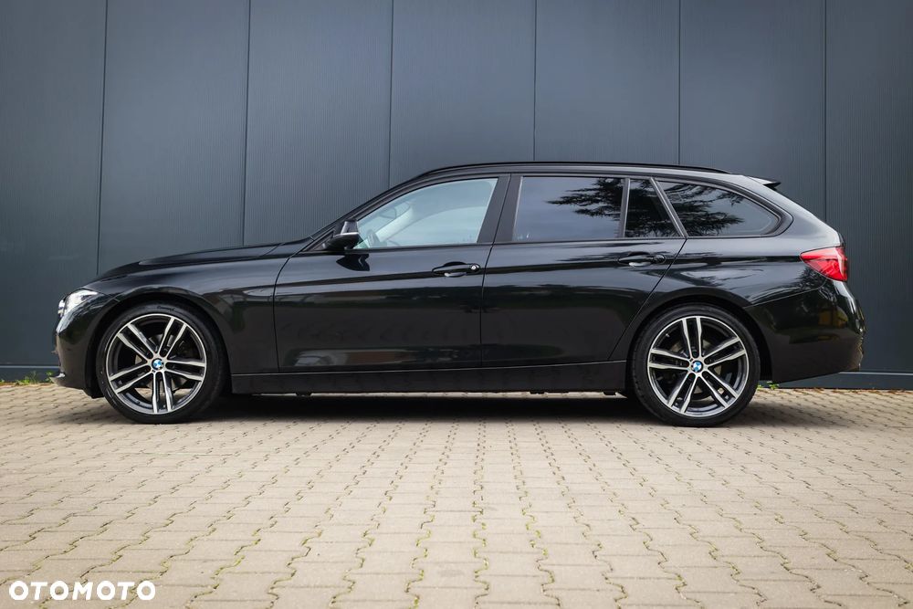 BMW Seria 3 320d Sport Line Shadow sport - 11