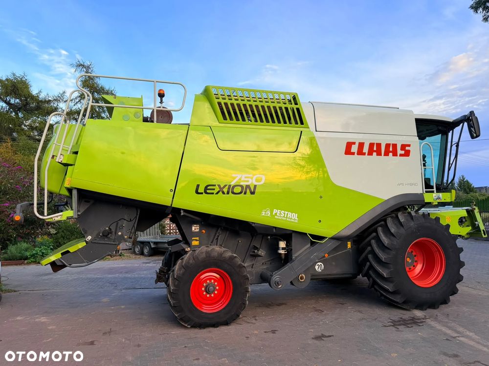 Claas LEXION 750 APS HYBRID - 13