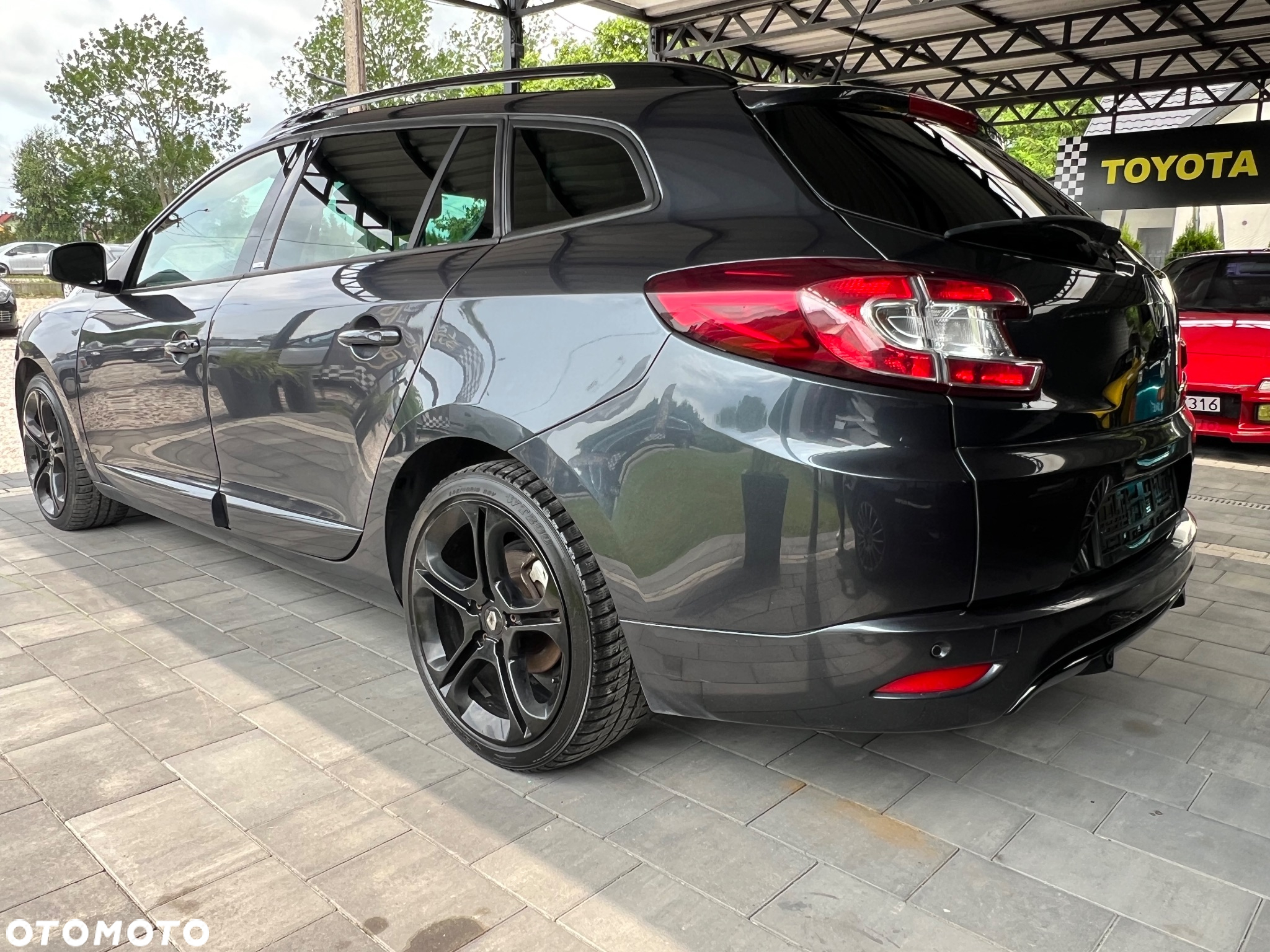 Renault Megane Grandtour TCe 220 Start & Stop GT 220 - 2