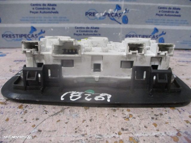 Luz De Teto Plafonier 9673810977 96781445ZD 79653D PEUGEOT 208 1 FASE 1 2013 1.6HDI 92CV 3P CASTANHO - 3