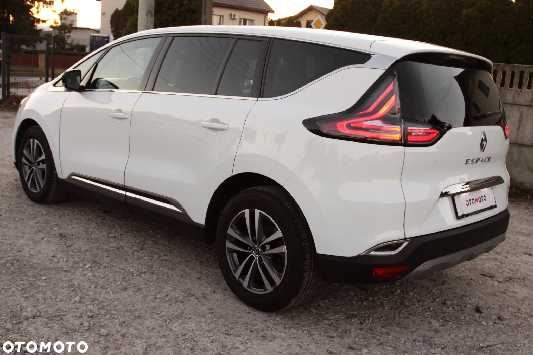 Renault Espace Energy dCi 130 Intens - 10
