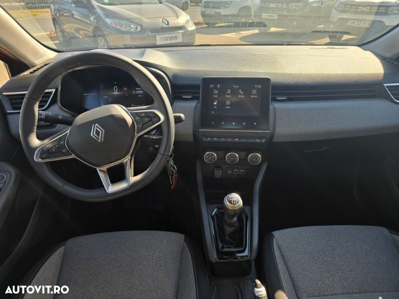 Renault Clio - 11