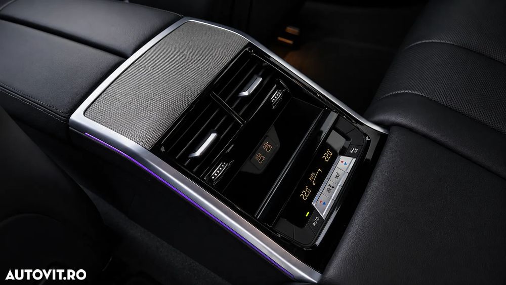 BMW Seria 8 - 15