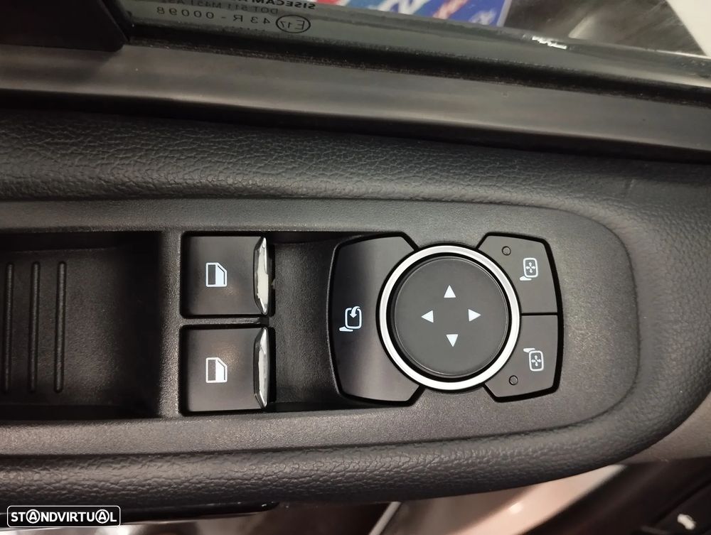 Ford Tourneo Custom 1.0 EcoBoost Titanium PHEV - 20