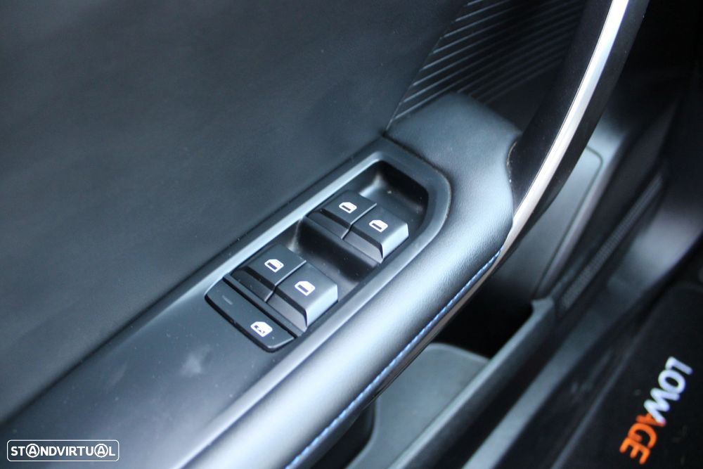 MG MG4 64 kWh Comfort - 32