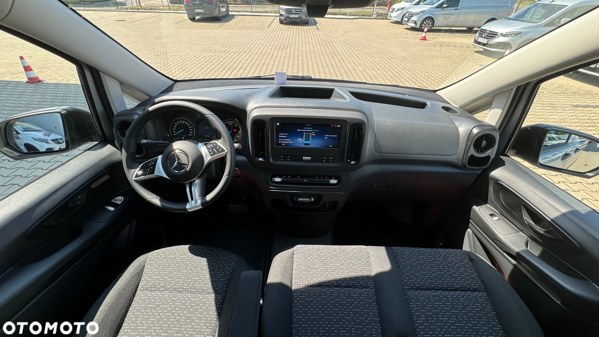 Mercedes-Benz Vito 112e eVito Furgon długi - 10