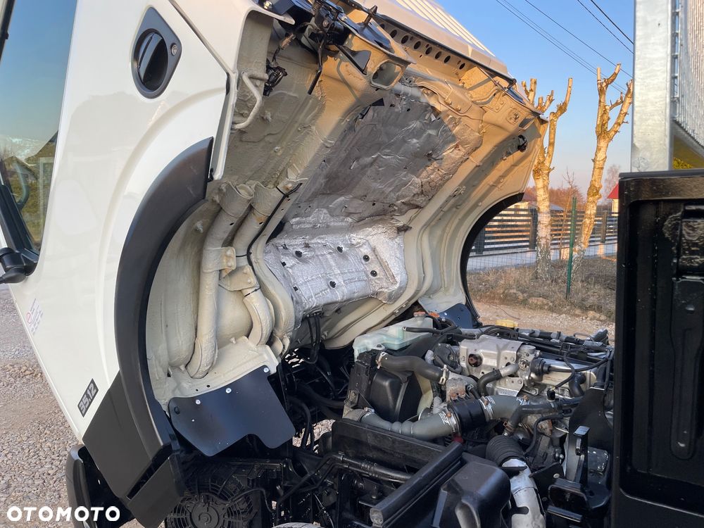 Nissan Cabstar NT400 - 10