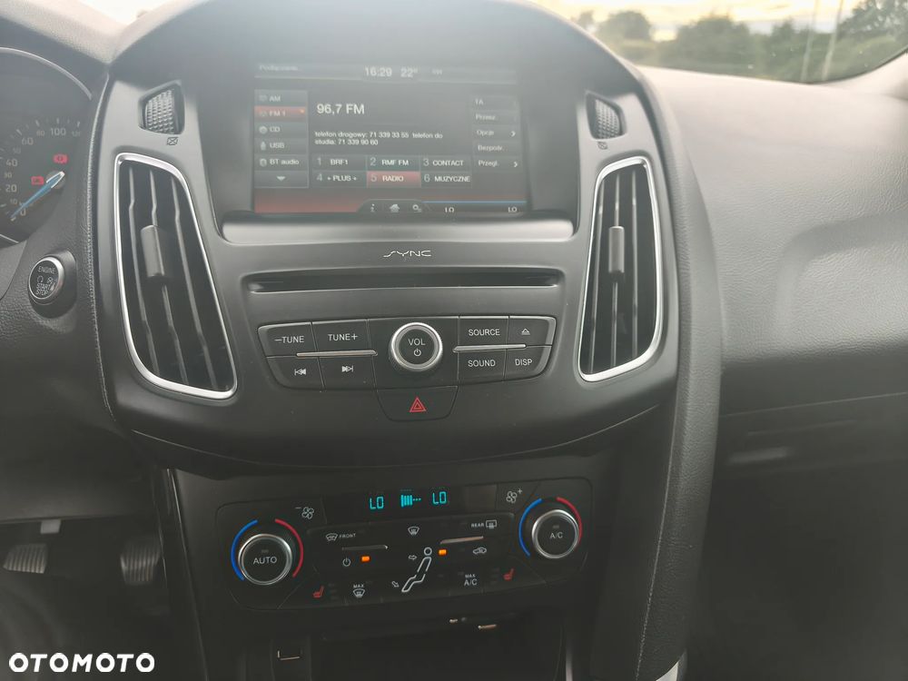Ford Focus 1.5 TDCi DPF Start-Stopp-System Titanium - 24