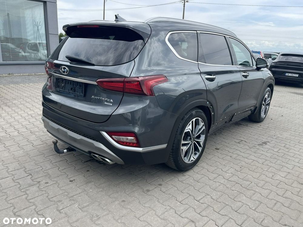 Hyundai Grand Santa Fe 2.2 CRDi Platinum 7os - 3