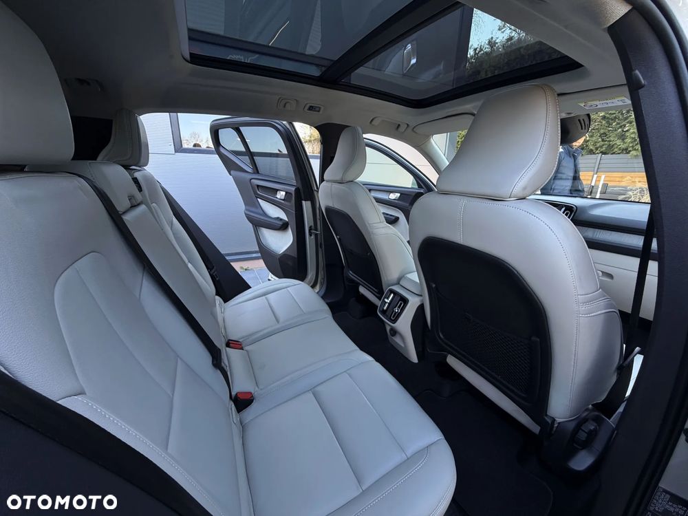 Volvo XC 40 D3 Inscription - 17