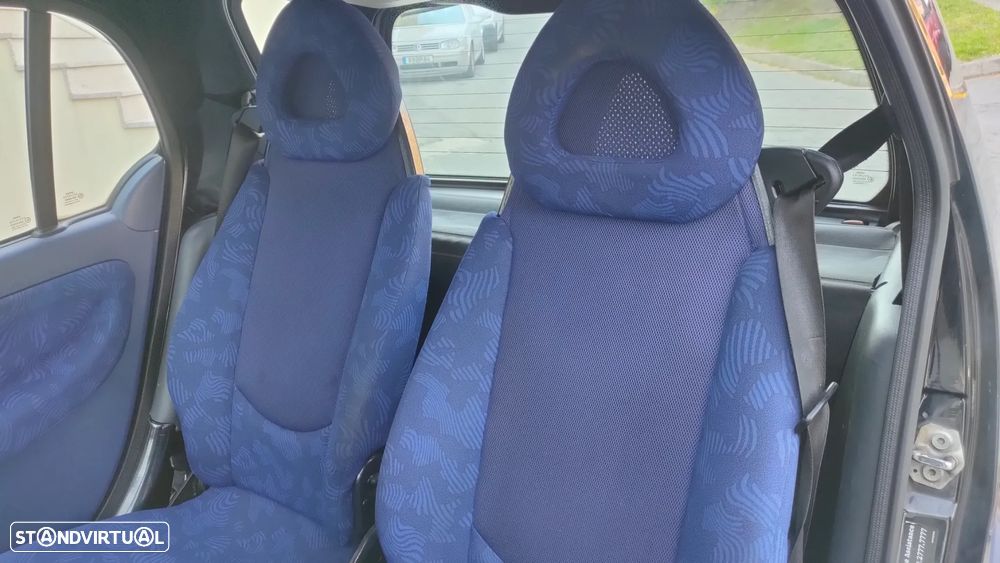 Smart ForTwo Coupé softtouch pure cdi - 8