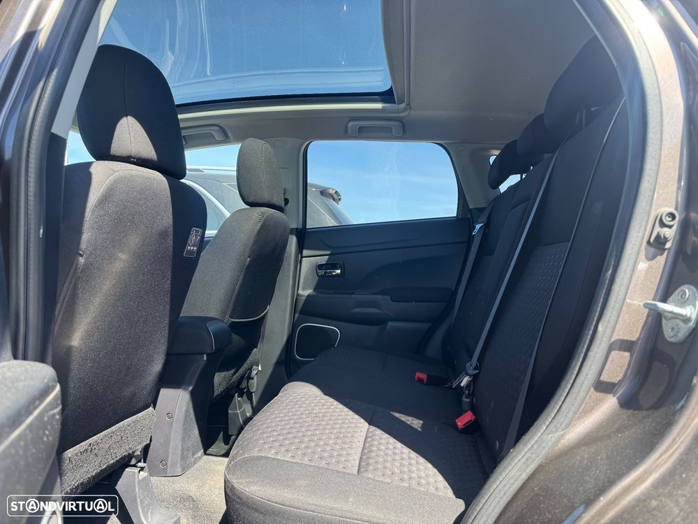 Mitsubishi ASX 1.8 DI-D Intense - 10