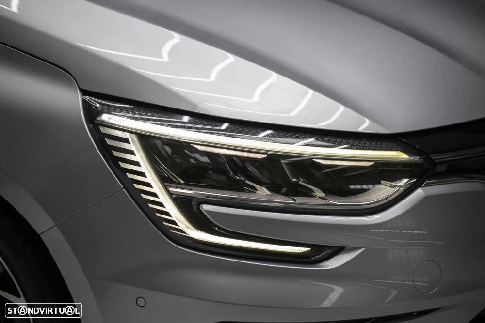 Renault Mégane E-Tech - 10
