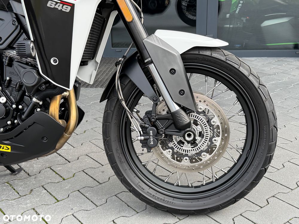 Moto Morini X-Cape 700 - 8