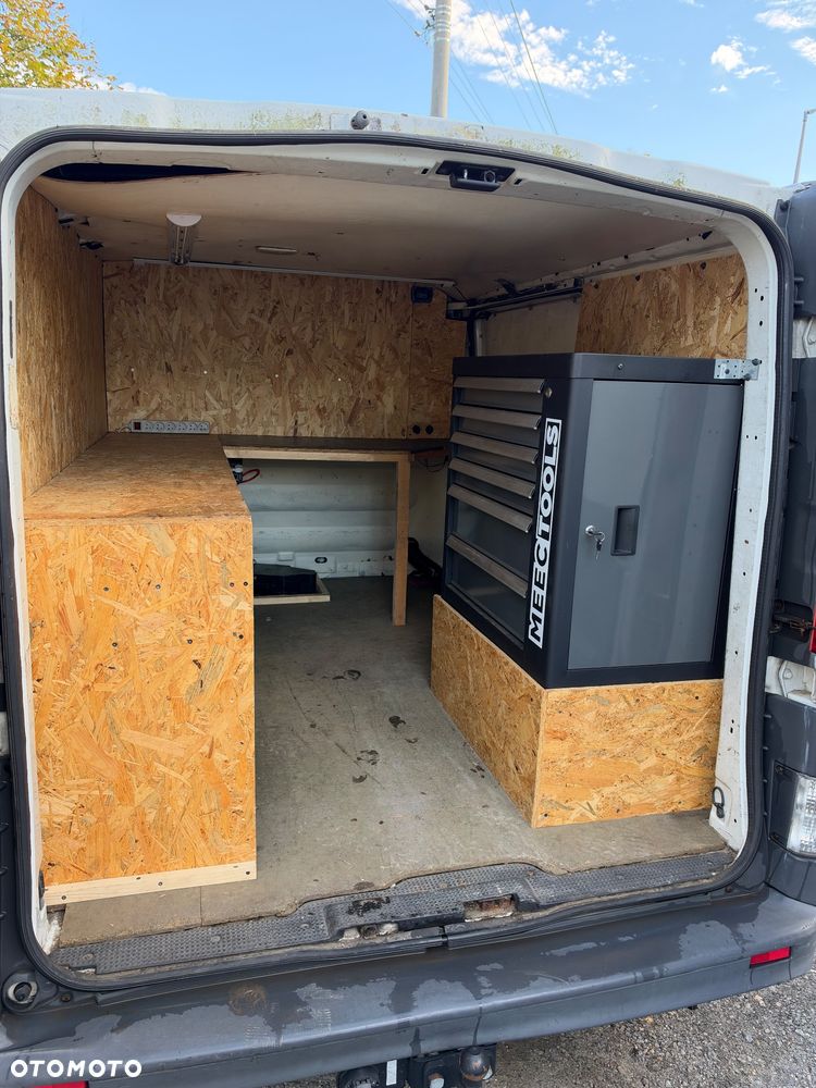 Renault Trafic 2010 photo 5