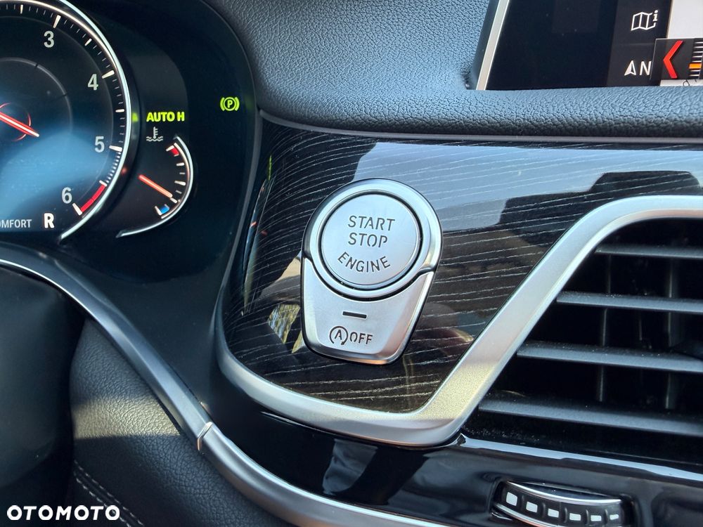 BMW Seria 7 740Ld xDrive - 36